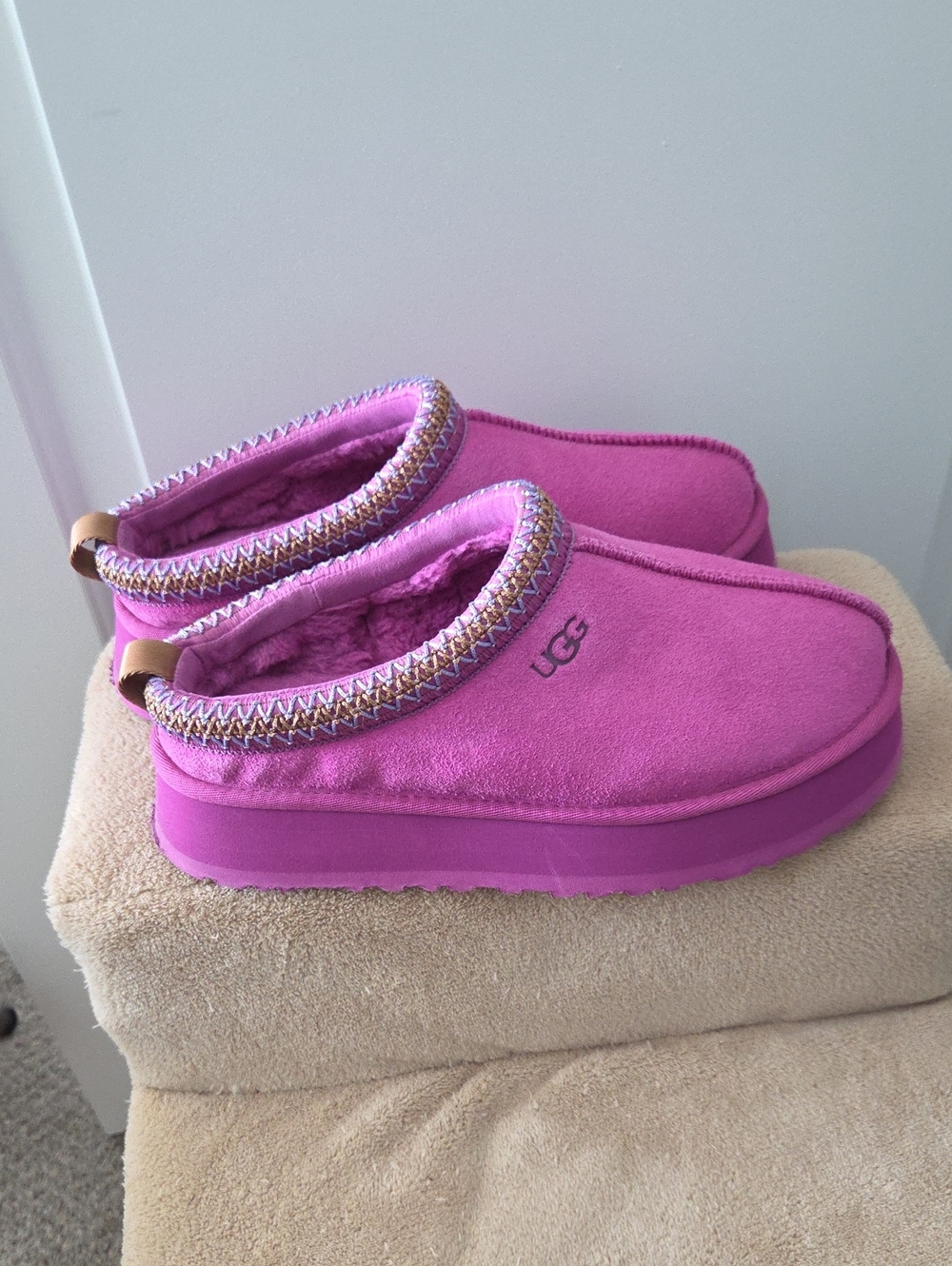 UGG Tazz Genuine Shearling Lined Platform Slipper | Mangosteen | Womens Size 9 - Picture 4 of 13